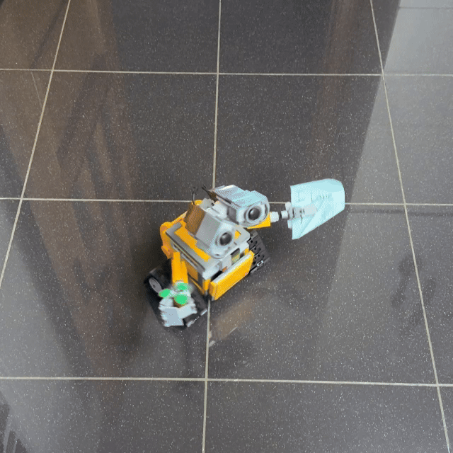 Wall-E Robot